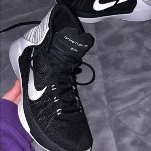 women’s basketball shoes